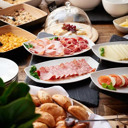 Hotel Am Ochsentor 3*