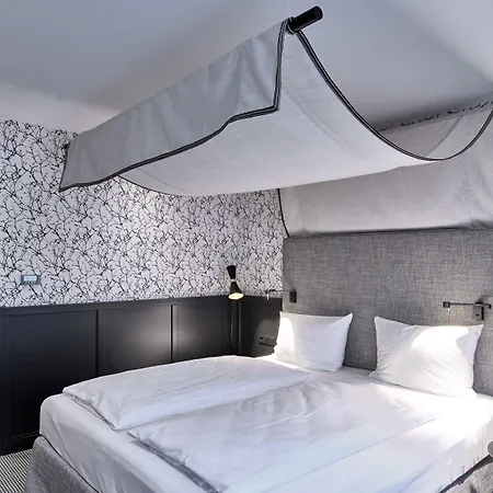 Am Ochsentor 3*
